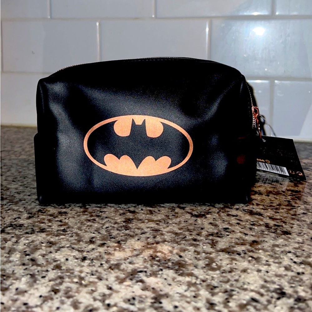 NWT cosmetic bag